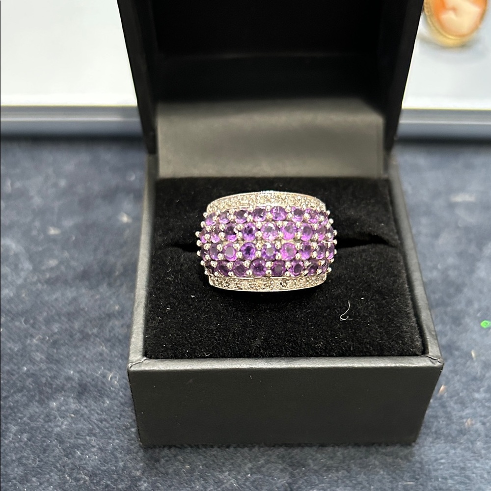 Elegant Purple and 10k white gold Women's Ring